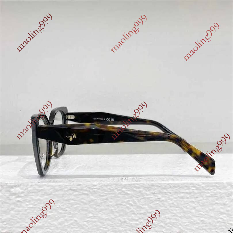 Le modèle de lunettes de soleil de créateur a échoué 1