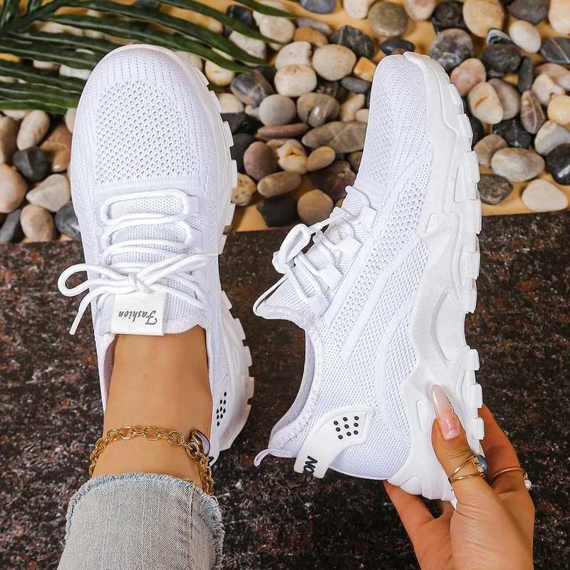 Casual Shoes 2026 Trend Women Dad Sneakers Breathable Mesh Upper Soft Cushion Platform Sole Lightweight Versatile Daily Walking Sports Shoes H261016