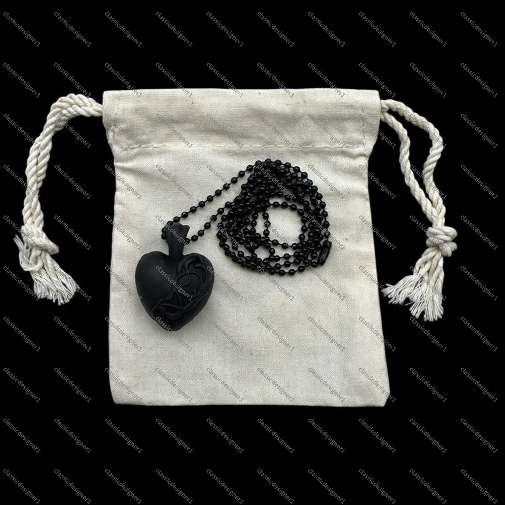 Rubber Heart necklace Resin Heart necklace Silicone Heart pendant necklace Love Vine Resin Necklace Hip hop Gothic designer y2k necklace men luxury