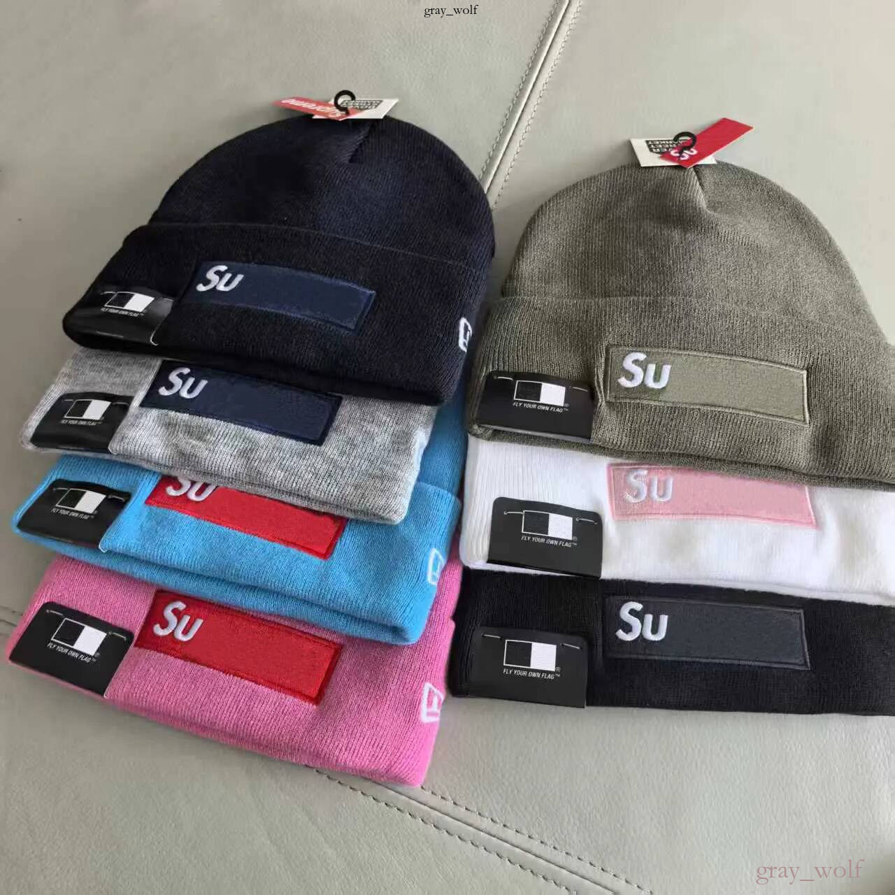 Sup Luxurys Designers Red Box Patch Fisherman Beanie Men Women Navy Blue Flag Embroidery Smooth Knit Hat Cuff Skull Caps Hip Hop Bonnet Headwear Who