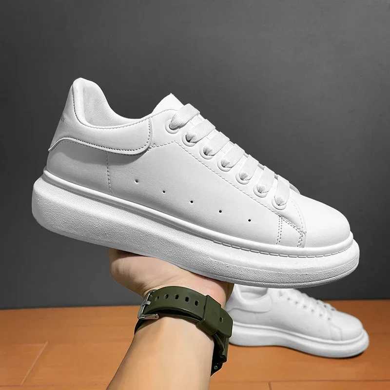Casual Shoes White Leather Men Casual Shoes Platform Outdoor Mens Walking Running Sneakers Breathable Sport Shoes Women Tennis Shoes H261016
