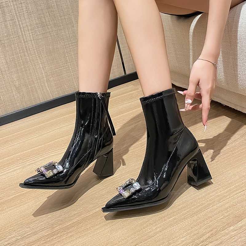 S22 New Autumn Winter Crystal Ladies Chunky High Heels Boots Fashion Sexy Pointed Toe Dress Shoes Zip Rhinestone Women Boots Q261015