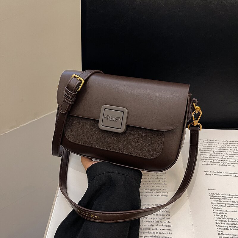 Vintage High-End Fashion Tofu Bag Autumn Winter Internet Celebrity Hot Item Versatile Small Square Bag Light Luxury Niche Single Shoulder Crossbody