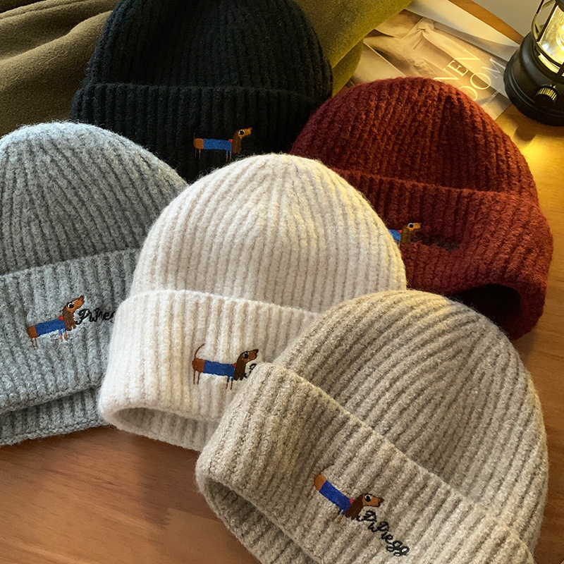 Small dog embroidered knitted for women, Korean style, autumn winter, face-slimming, warm, ear-protecting, and head-covering hat