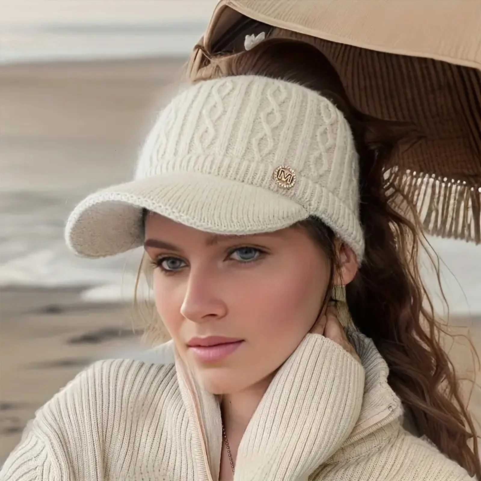Beanie/Skull Caps 1pc Baseball Cap Knitted Beanie Hat For Women High Bun Ponytail Skull Cap Stretch Winter Chunky Warm Visor Brim Crochet Hats Q2610