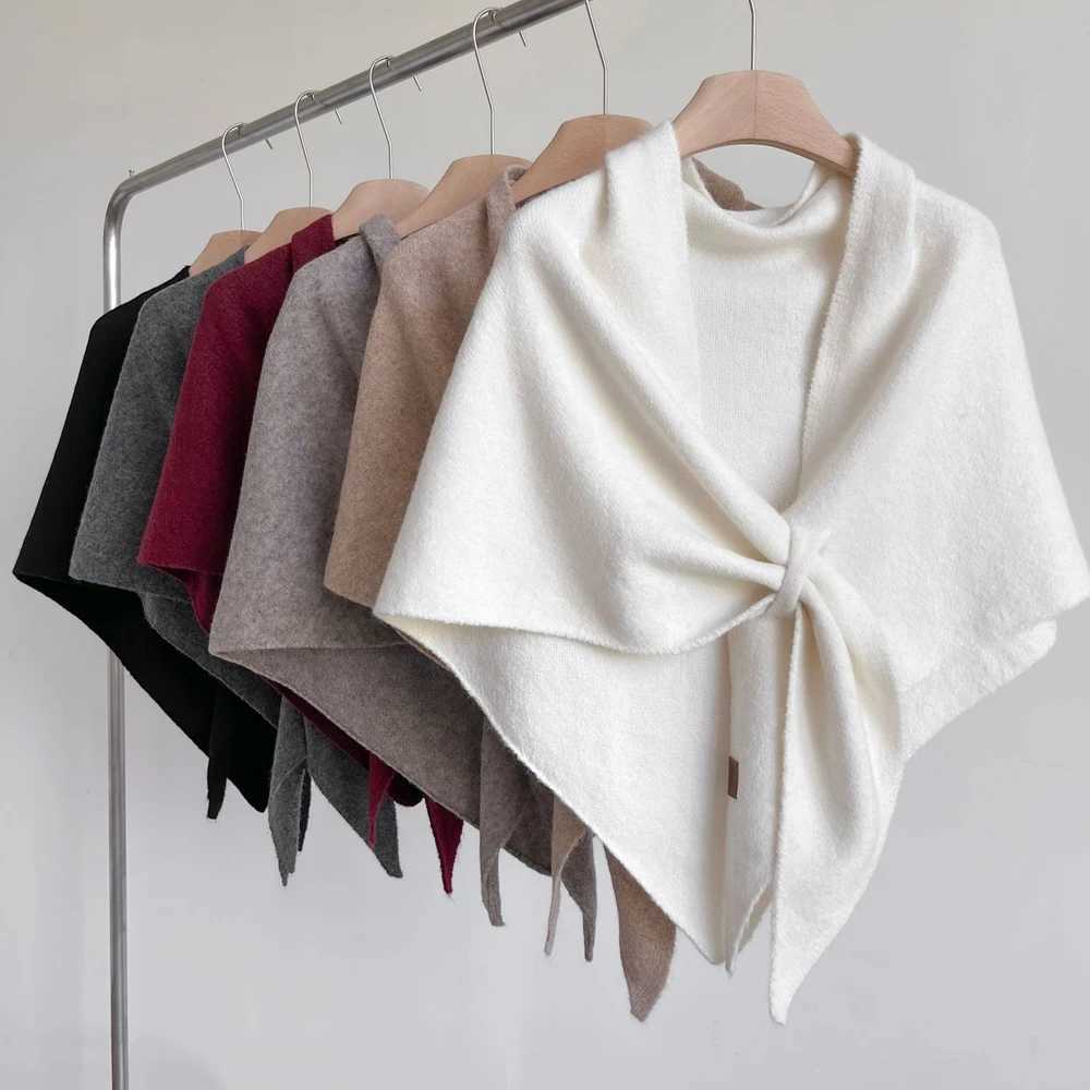 1PCS High-Quality Fashion Plain Triangle Shawl Comfortable Soft Scarf Outdoor Wear Casual Versatile Trendy Perfect Shawl S261017KR3T