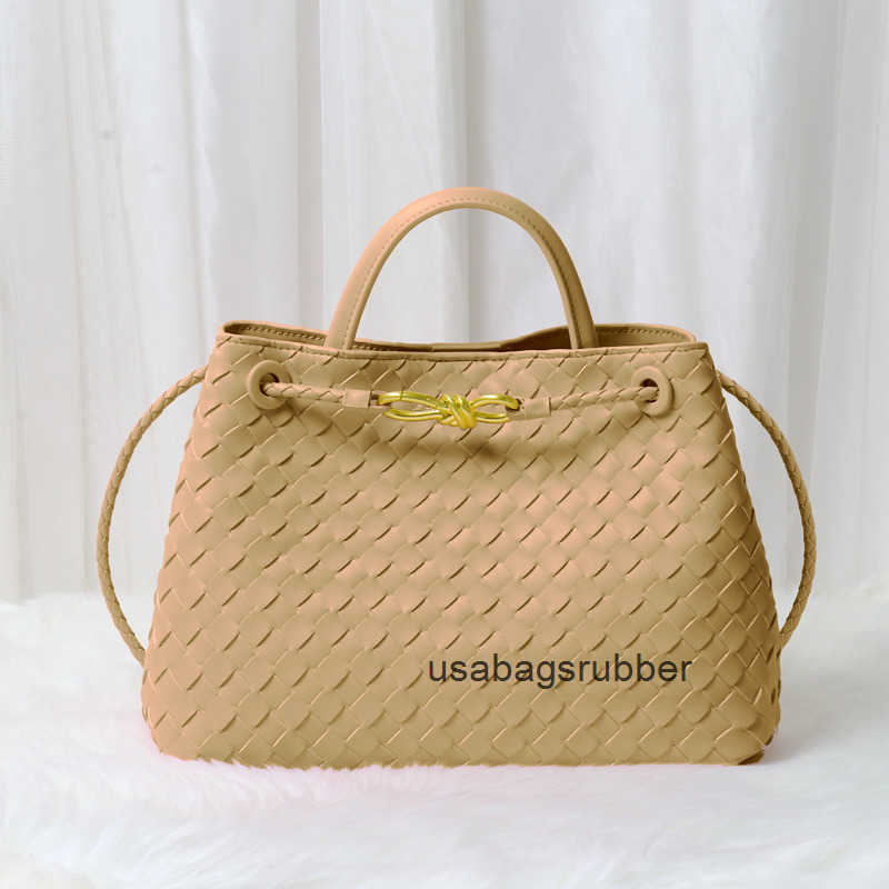 Luxe Designer Style New Fashion Design Metal Knot Leather Woven Tote Bag Single Shoulder Handheld Large Capacity Cowhide Women's Bag