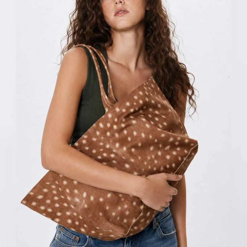 Evening Bags Totes Faux Suede Shoulder Bag Fashion Niche Vegetable Basket Commuting Tote Bag Large Capacity Shoulder Bag Women H261016