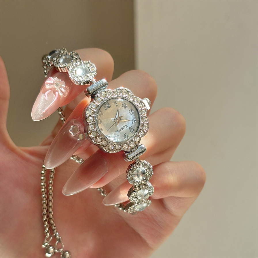 e-Style Floral Pearl French quartz Bracelet For Women, Light Luxury, Full Of Diamonds, High-End Feel, Niche Women's Small D ljh321