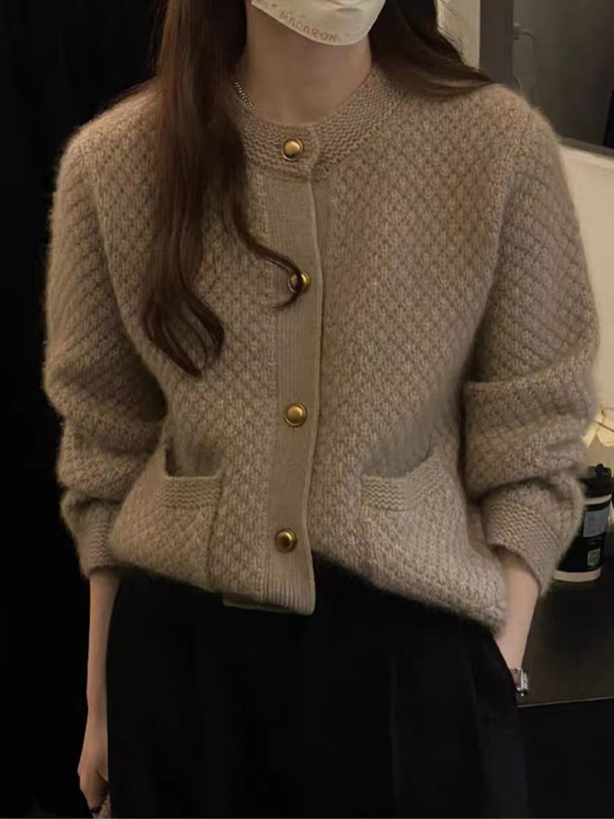 Women's Loose-Fitting Wool Cardigan, Elegant And Stylish, New Round-Neck Sweater, Thick Knit, Fashionable Outerwear For Winter Makoufei