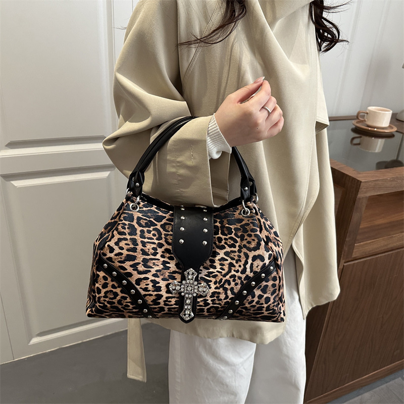Elegant Leopard Print Underarm for Women, Vintage Fashion Patchwork Handbag, French Style Versatile Commuting Women's Bag dhmallking