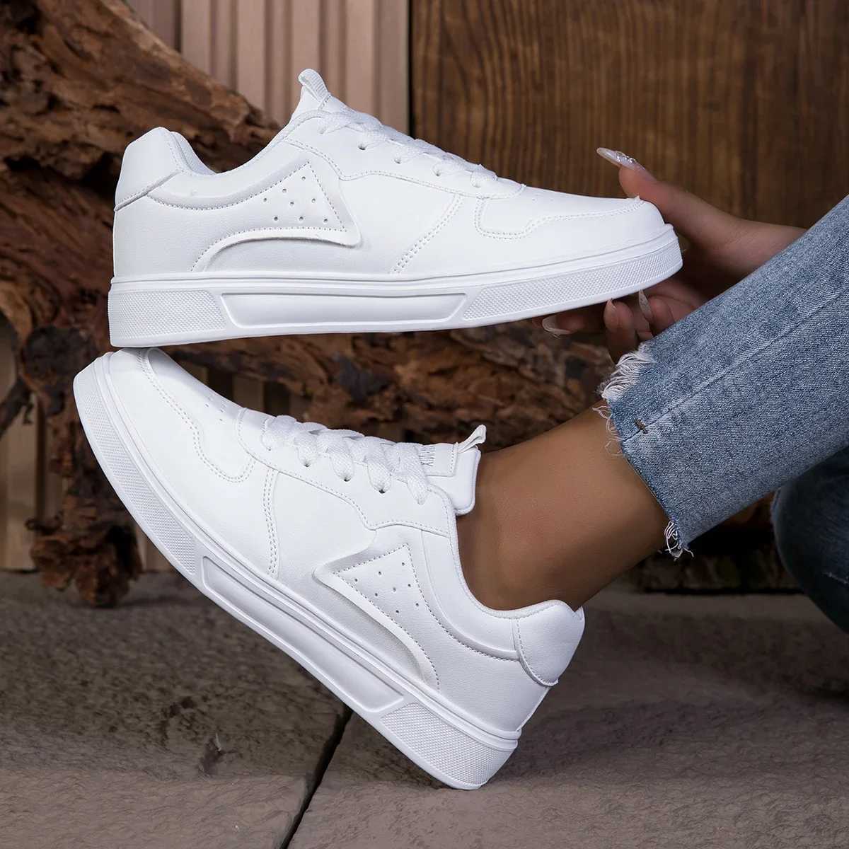 Casual Shoes Fashion Women Casual Shoes Breathable Walking Flat Shoes Sneakers White Female Footwear Sports Running Outdoor Walking For women H26101