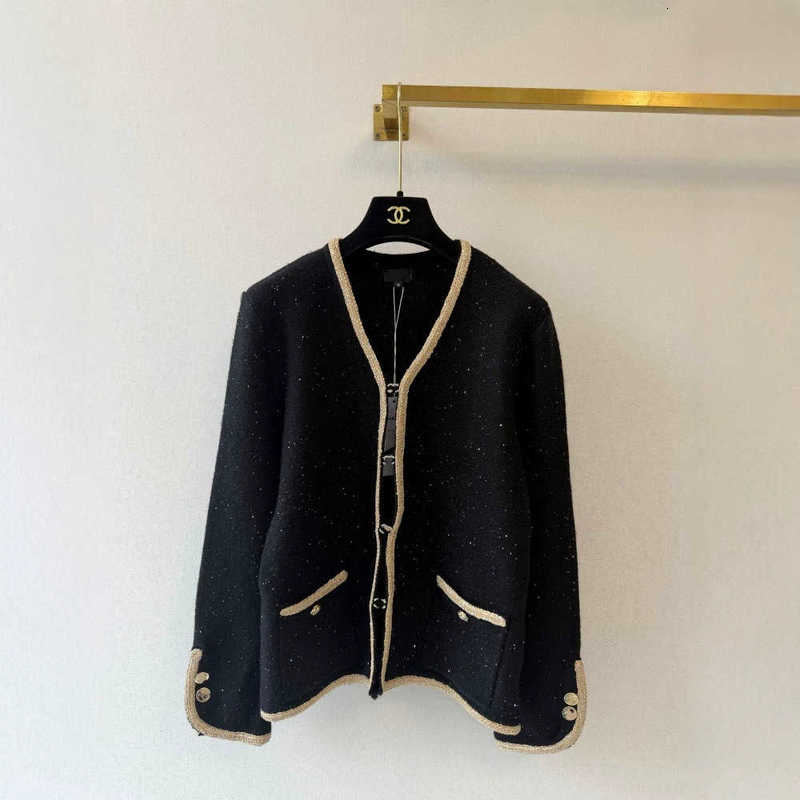 Women's Sweaters Designer Women's 2026 Autumn New Fashion Versatile Design Single-Breasted Velvet Blazer