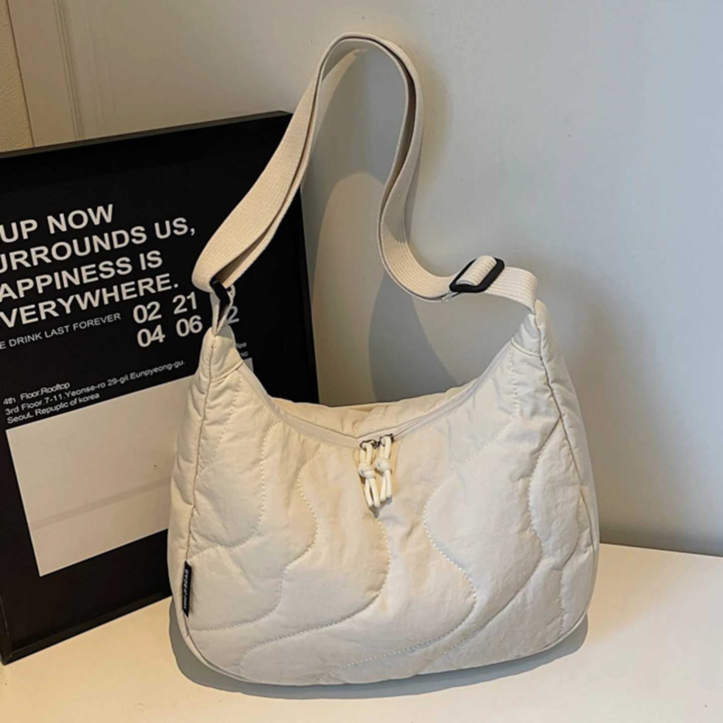 Cross Body 2025 Winter New Fashion Simple Diamond Canvas Bag Women Large Capacity Single Shoulder Crossbody Cotton Commuter Clothes Bag H261016