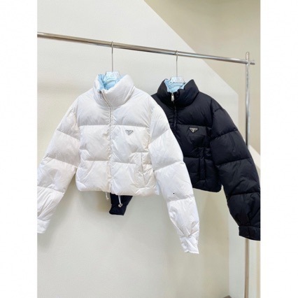 Luxury Brand Designer Clothes Pd22ss Autumn Winter New Triangle Label Stand Collar Puffer Jacket Down Cotton Coat Fashionable Warm Cotton Jacket For