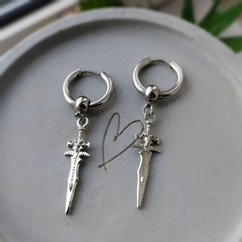 1PC Vintage Cross Sword Earrings Stainless Steel Street Hip Hop Rock Punk Style Men Women Holiday Party Accessories261016