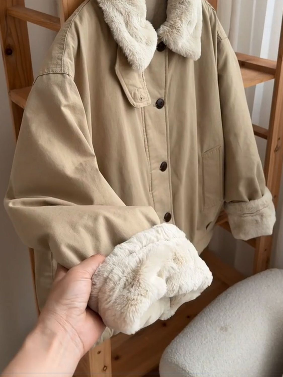 Winter New Arrival: Stunning Khaki-Colored Parka, Fleece-Lined Thickened, Perfect For Petite Women, A Short And Warm Plush Coat Makoufei