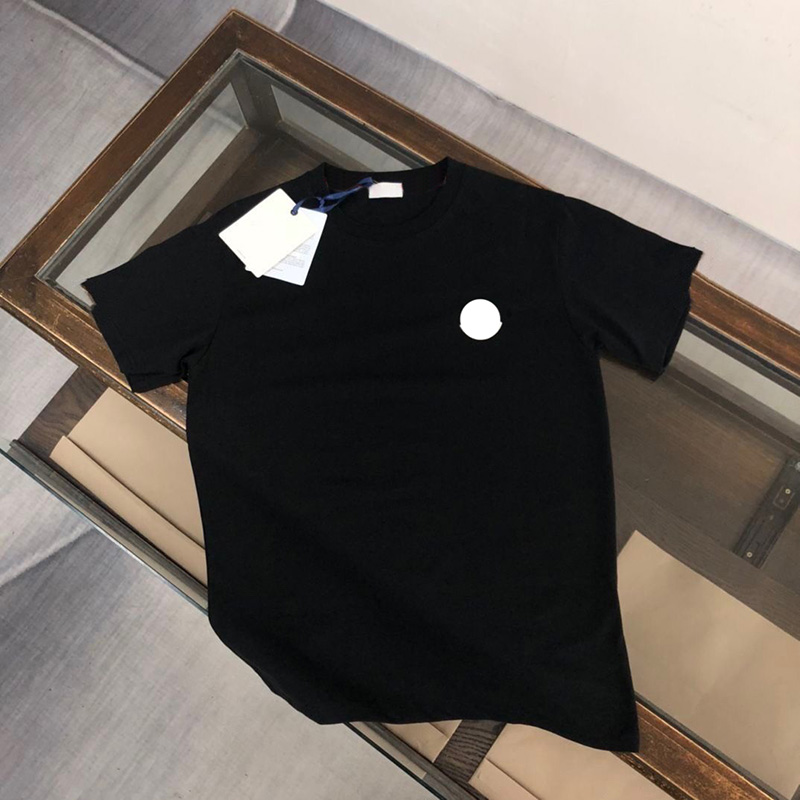 New Designer Shirts T Shirt Mens Womens Kids Embroideried Badge Cotton Short Sleeve Round Neck Skateboard Family Tops Tees S-3XL