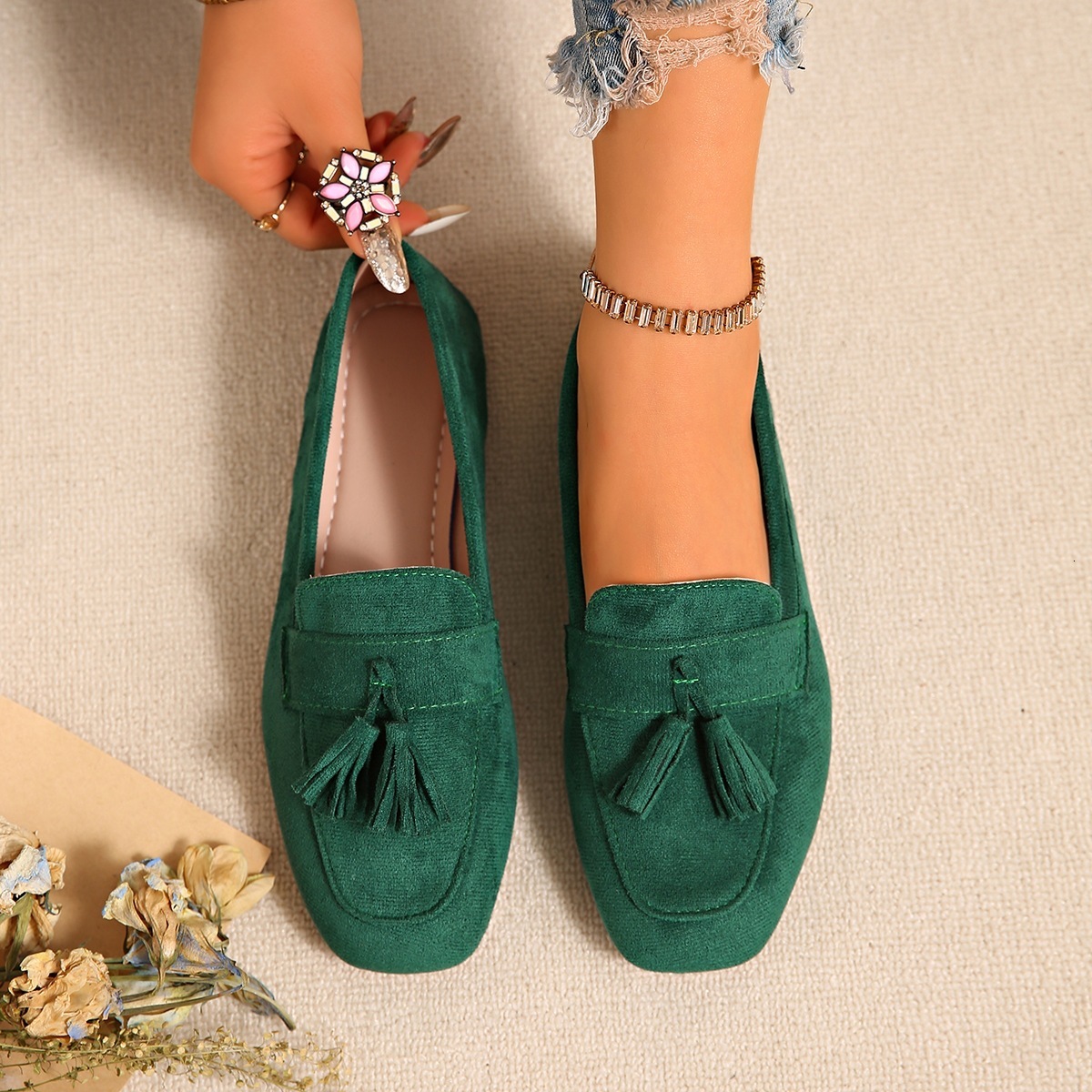 European and American foreign trade plus-size 2026 spring/autumn new square-toed loafers with suede tassels, slip-on casual moccasins ddmykukumalu