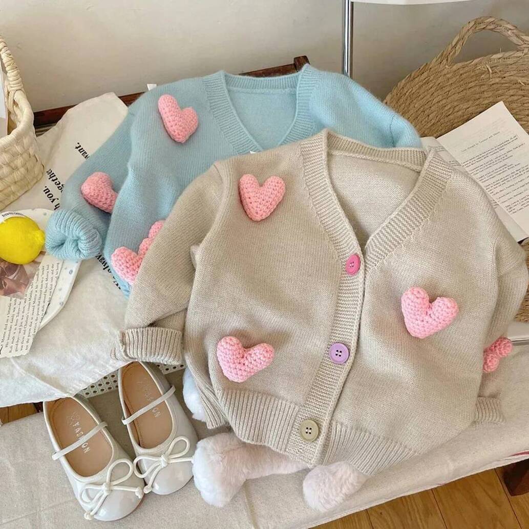 Girls Hoodie Girls Sweaters Coat Three Dimensional Love Knitted Cardigan Jacket Autumn Winter Baby Girl Clothes Korean Kids pullover C
