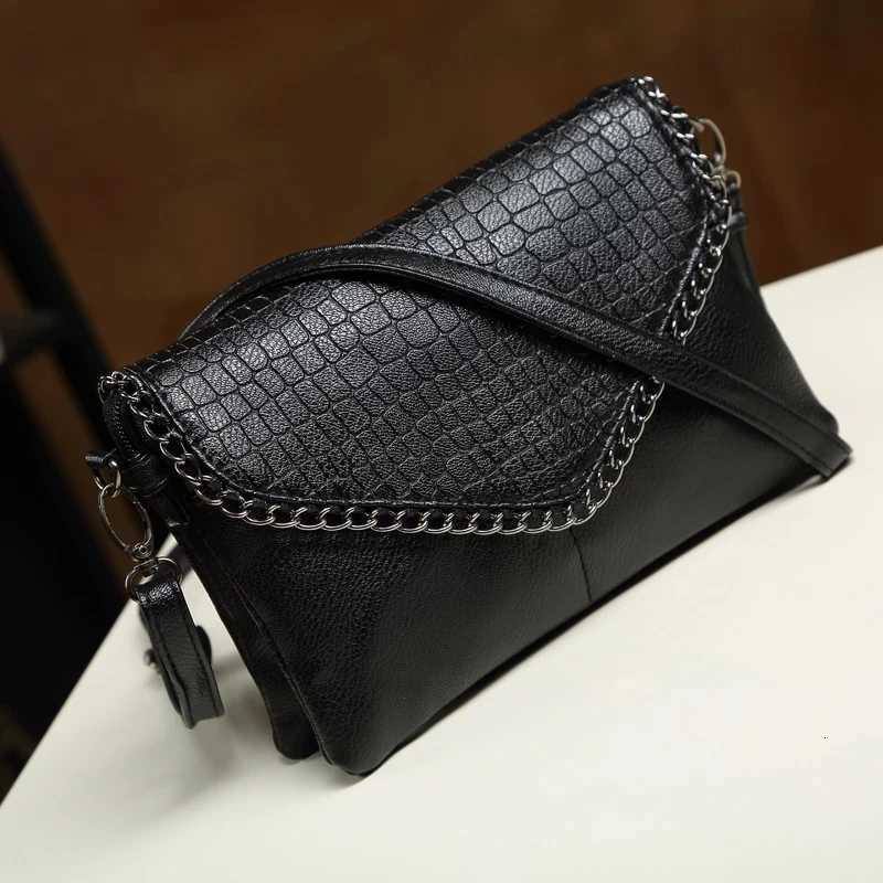 Shoulder Bags NIGEDU Casual Crossbody Bag Female Messenger Bags Black PU Leather Women's Shoulder Bags Chain Women Envelope Clutch Purses H2610
