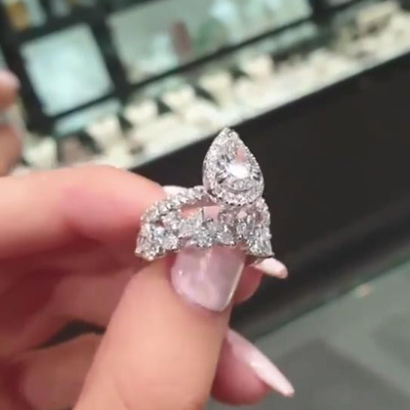 Amazon New Hot-Selling Luxury High-End Water Drop Pear-Shaped Zircon Ring Set Women's Wedding Jewelry Wholesale