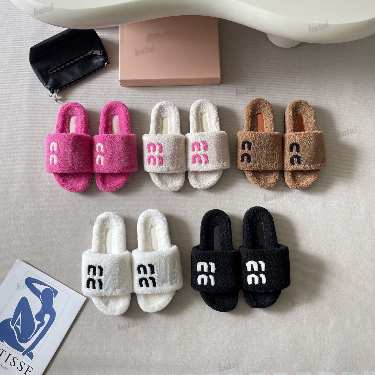 Pantofole in pelliccia firmate Sandali da donna in lana invernale Sandali soffici e pelosi da donna