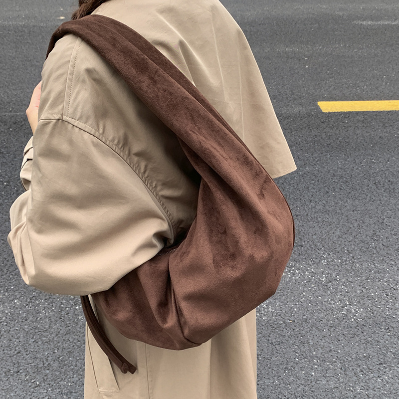 Cross-Border Girl Casual Pleated Autumn New Lightweight Crossbody Dumpling Large Capacity Korean Style Shoulder Bag dhmallking