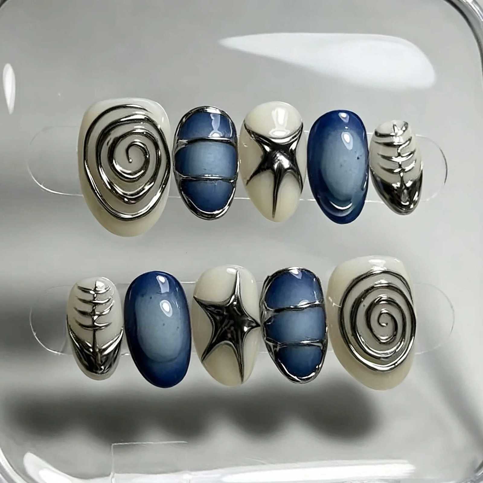 False Nails 24Pcs Short Almond Fake Nails Press on 3D Irregular Silver Stripe Star Full Cover Nails Tips Art French Y2k Wearable False Nails Q261017