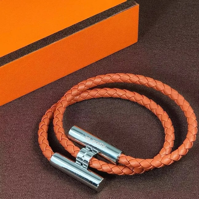 2026Chic Orange Leather Rope Wristband Women Bracelet H Designer Jewelry Fashion Youth hand chain Charm Mens Womens Bracelets friendship bracelets 2