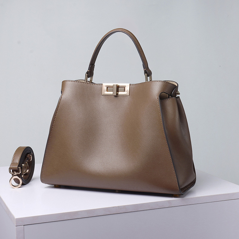 (Complimentary brand-matched belt) Designer Elegant Rotating Buckle Cowhide Large Crossbody Bag Handbag