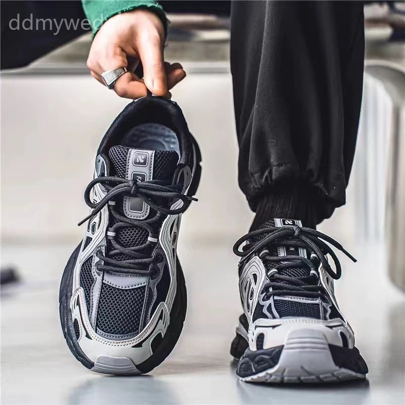 Men's Breathable Mesh Running Sneakers Thick Sole Dad Shoes Casual Sport Shoes for Youth