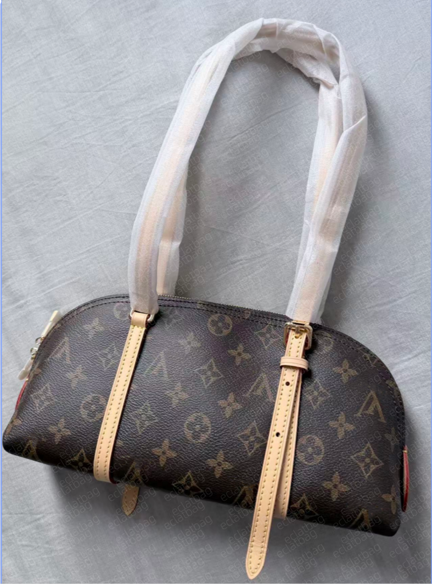 designer bag new 2026 women's chain-style crossbody bag in vintage brown PU leather, small shoulder bag for classic evening wear hot