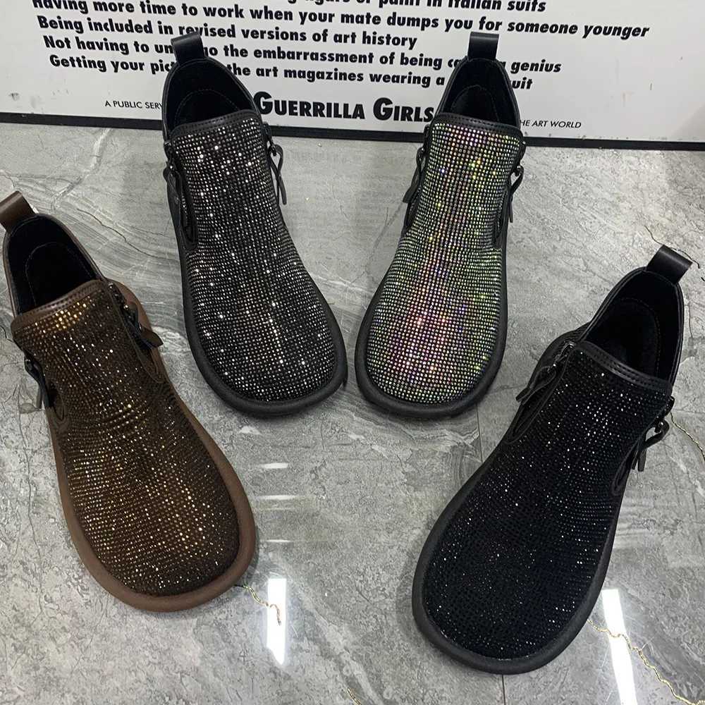 Winter Women Shoes Plus Size Flat Ankel Boots Antislip Warm Fur Fashion Rhinestone Snow Boots Designer Shoes Autumn Boots Q261015