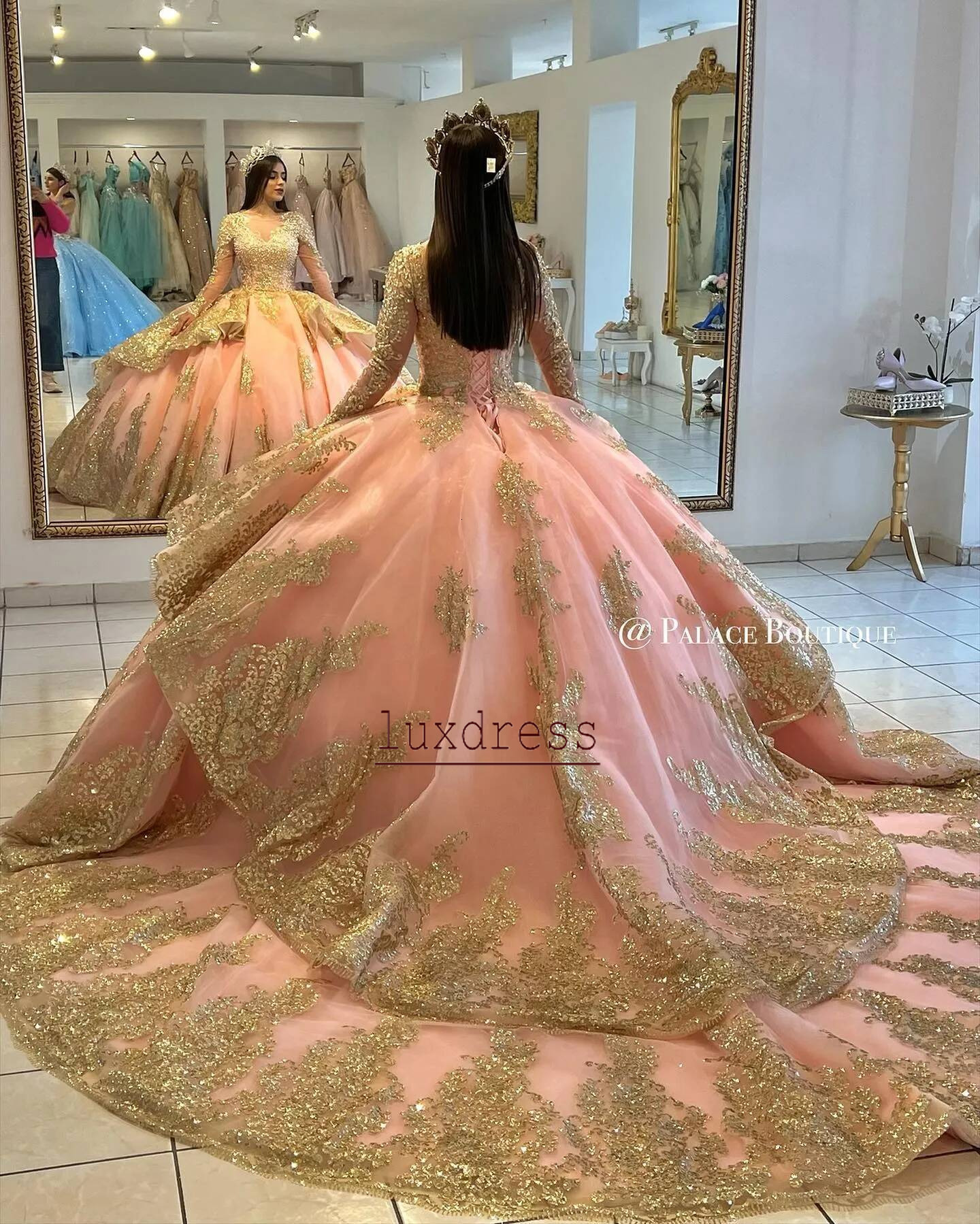 Rose Gold Ball Gown Quinceanera Dresses Lace Appliqued Sweet 16 Dress Beaded Girls Pageant Gowns Vestidos De 15