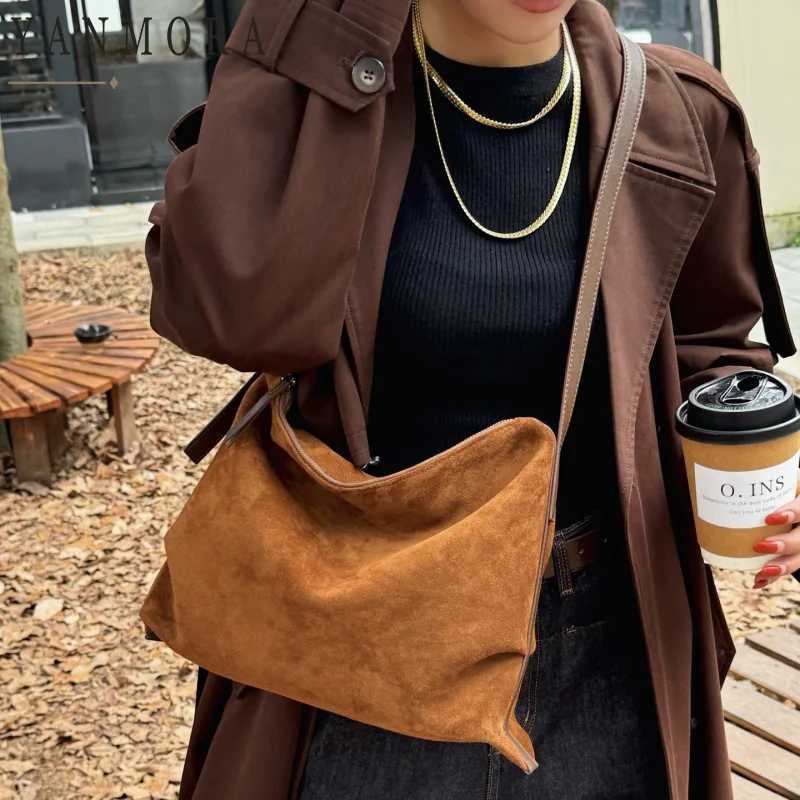 Designer Suede Soft Totes Cowhide YANMORA Hobo Tote Bag Luxury Vintage Roy Daily Work 2026 New Winter Gray Shoder Crossbody Gift for Her J261016