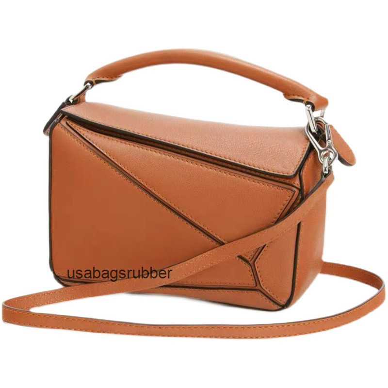 Minimalist Designer Style New Trendy Mini Geometric Bag for Women Textured Handbag Single Shoulder Crossbody Small Square Bag