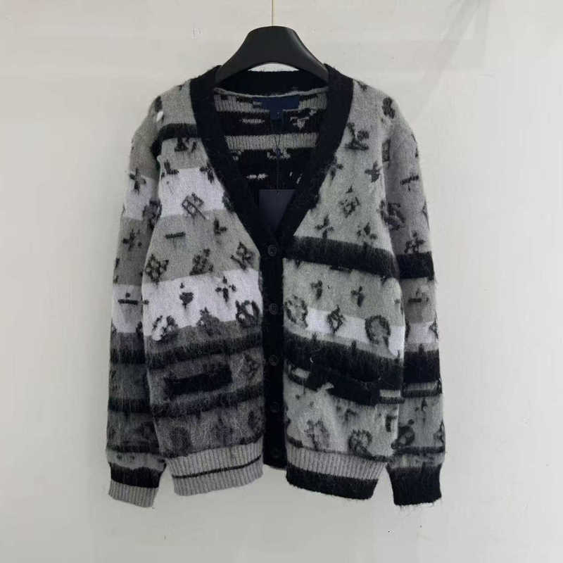 Womens Sweaters women designer clothes High Version L 26 New Embroidered Floral Pattern Lettered Jacquard V Neck Long Sleeve Knit Cardigan