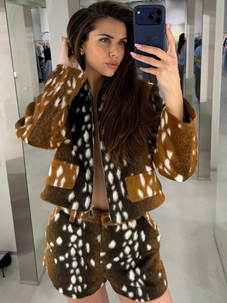 Women Print Faux Fur Two Piece Set Lapel Collar Zipper Cropped Jacket High Waist A Line Shorts 2026 Autumn Fashion Chic Outfits 261016