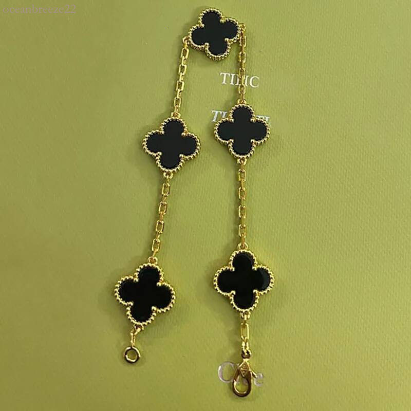 Four Leaf Clover Bracelet Women Luxury Brand Design Bracelet Mother of Pearl Bracelet Classic Designer Jewelry 8ce