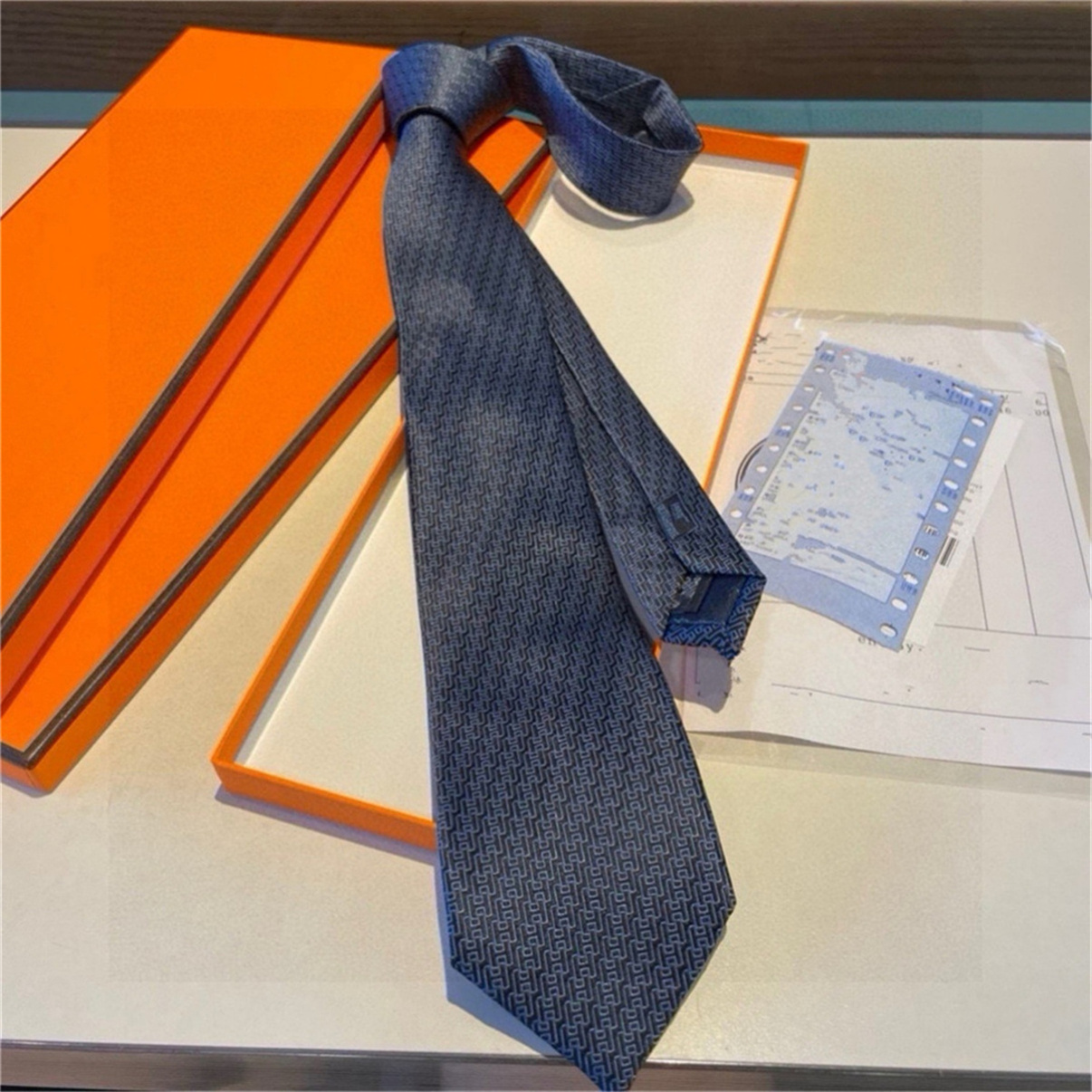Neck Ties box New Mens Printed 100% Tie Silk Necktie black blue Aldult Jacquard Party Wedding Business Woven Fashion Design Tie 1990