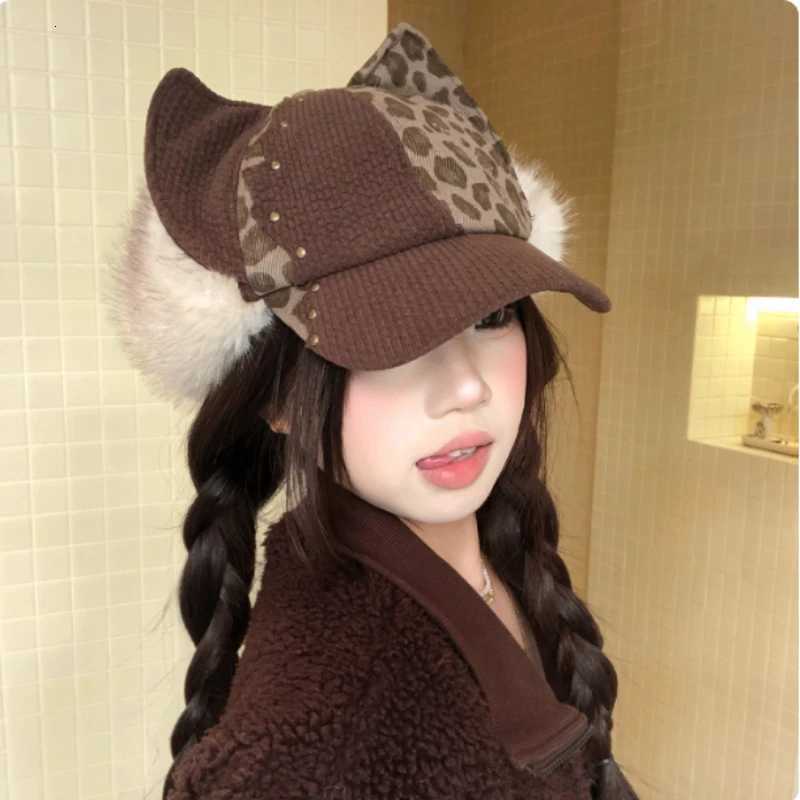 Trapper Hats American Y2K Leopard Print Cat Ear Plush Pilot Cap Winter Men's and Women's Thickened Warm Ear Protection Lace-up Bomber Hats