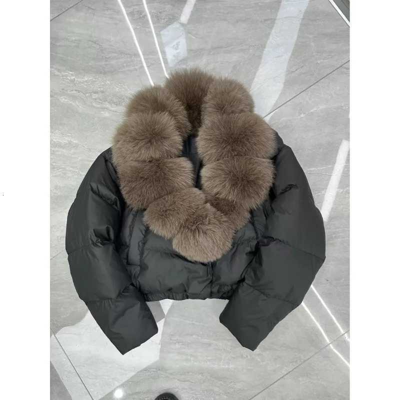 Women's Down Parkas 2025 Winter New Women's Short Fashion Warm Feather Cotton Clothes Anti-fox Fur Collar JacketT261017