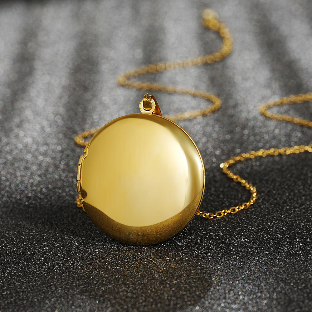 316L stainless steel necklace, popular item, features an openable, round, polished design, and can be customized with heat-transfer or picture in a