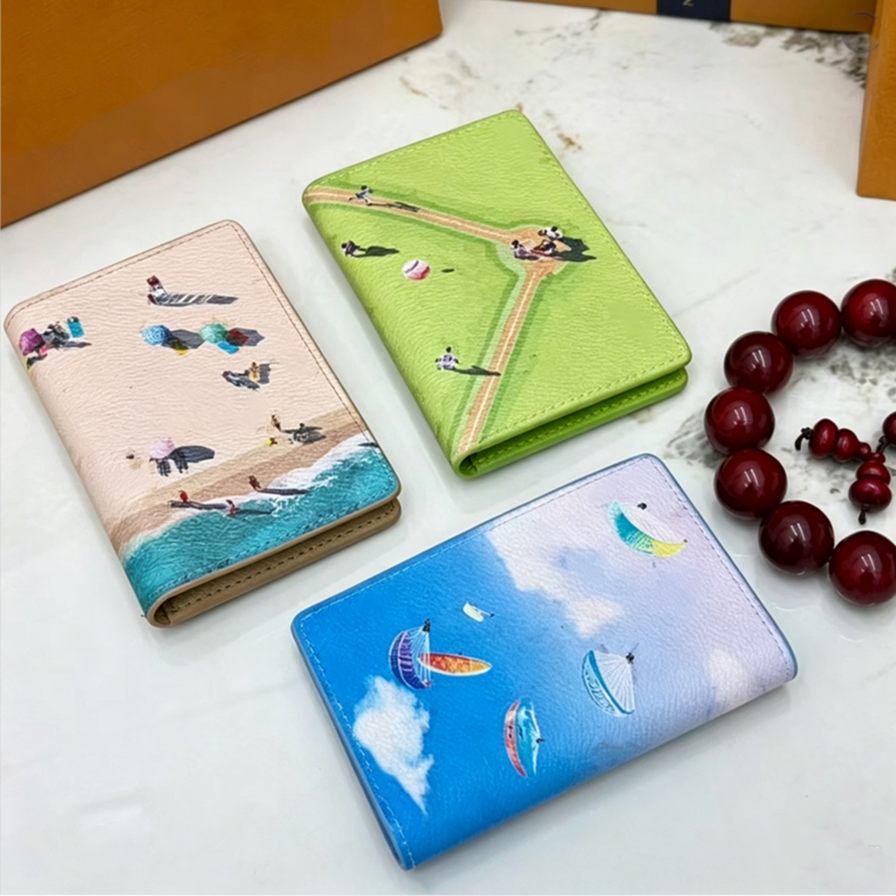 Hot leather Unisex Wallet Brand Multi-card Lattice Graffiti Cartoon Men Women Wallets Passport Clip Classic Clutch Bags Coin Purses Card Holders blc
