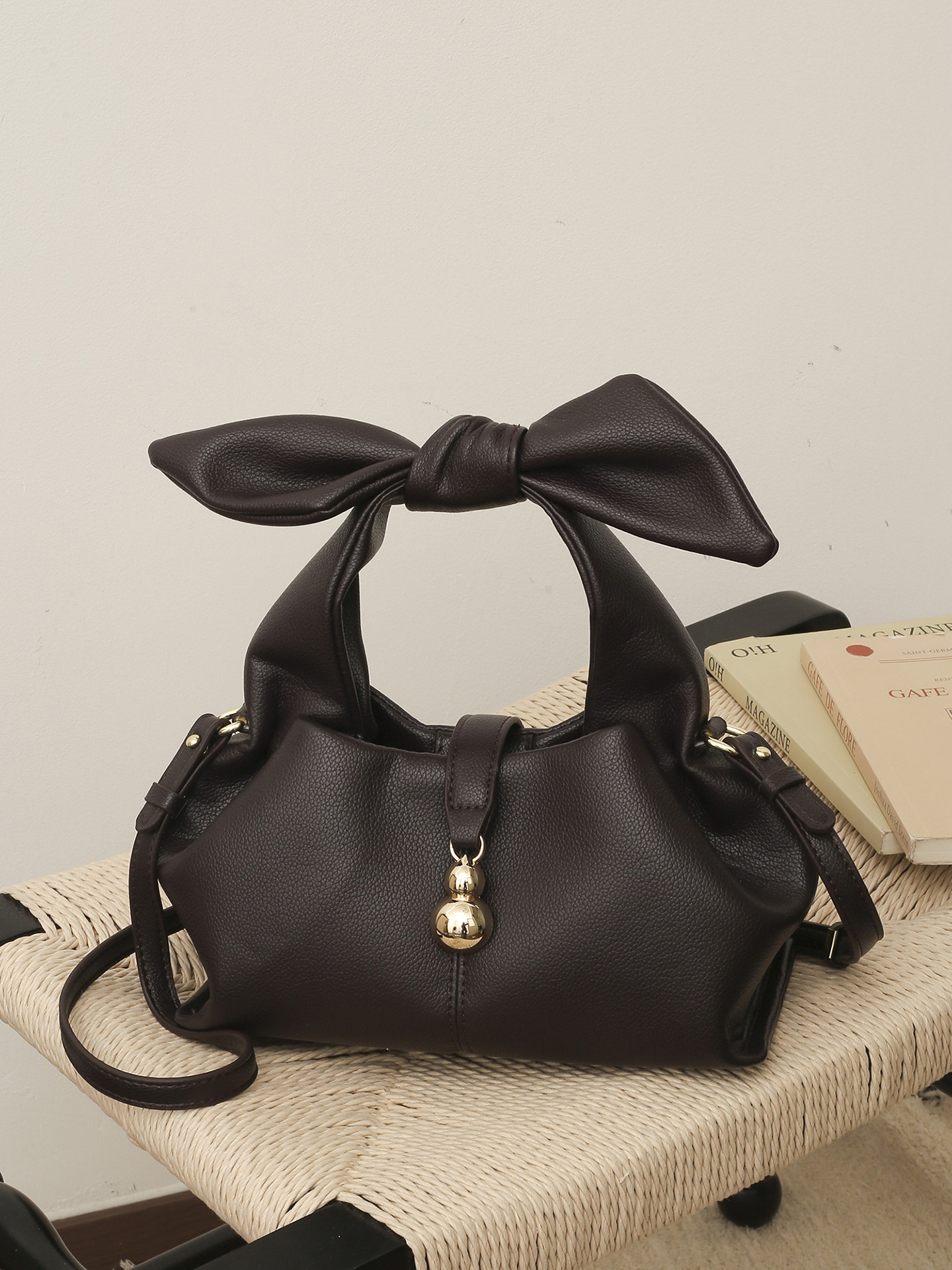 Cross-border lychee pattern handbag, European American light luxury, simple and stylish, trendy shoulder bag, commuter personalized fashion crossbod