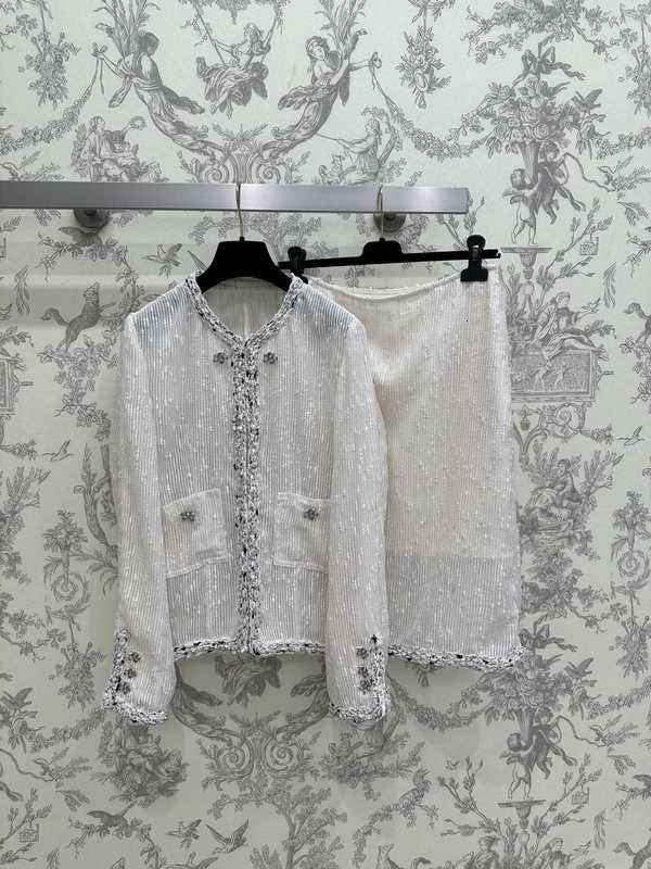 Women's Jackets Designer 2026 Autumn New White Sequin Short Jacket and Skirt Set Elegant Style for Women