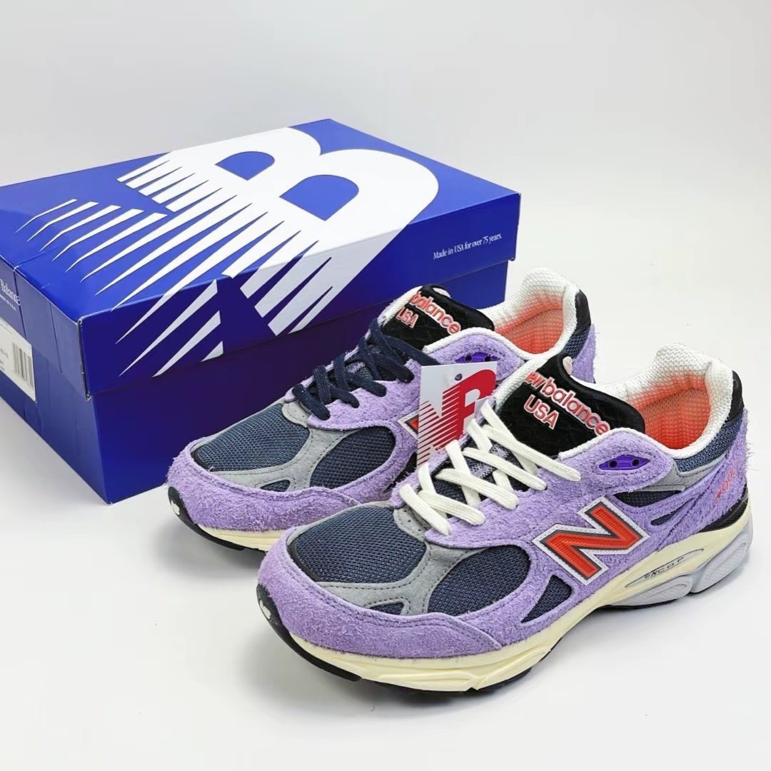 Premium Designer 990v3 American retro collaboration running shoes, comfortable breathable, in classic gray, unisex, suitable for casual wear and com
