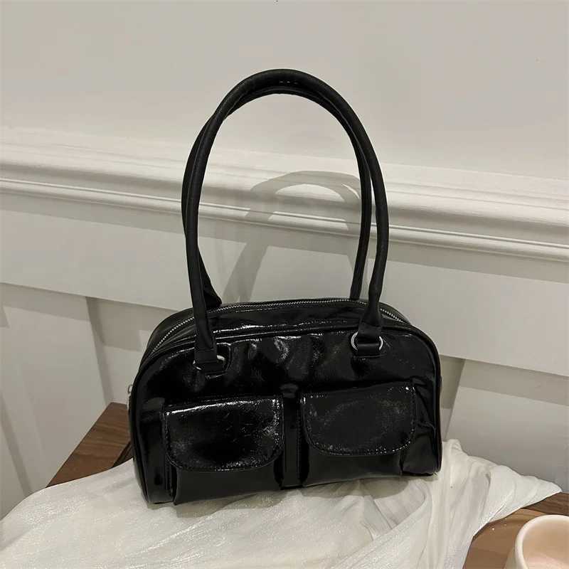 Designer Business Totes Vintage Shoder Wen Bags Simple Ladies Cmute Tote Bag Pu Leather Fem Underarm Bag Black Large Handbags Purse J261016
