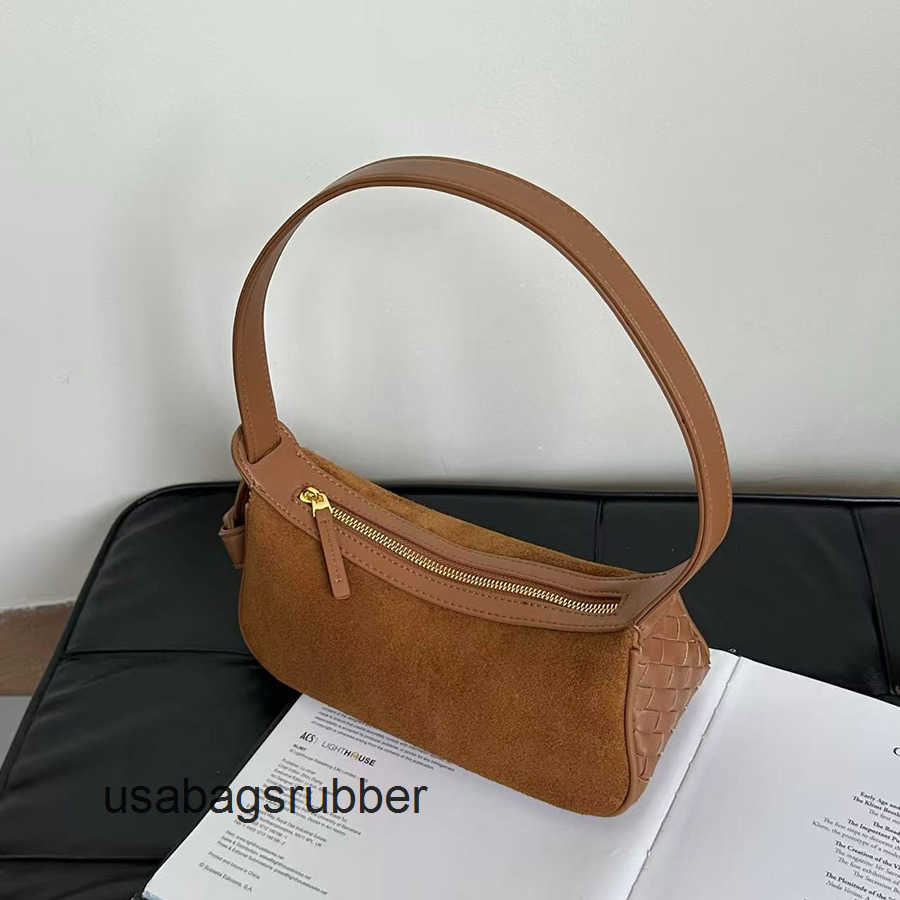 Soft Suede Purse Korean-Style Minimalist Striped Underarm Bag Casual Shoulder Women Everyday Versatile With Curved Crescent Silhouette